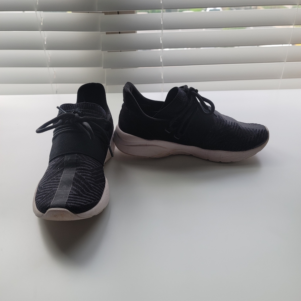 Fabletics Shoes - Picture 10 of 11